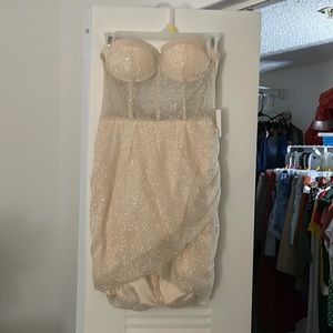 Sparkly sequins body con dress